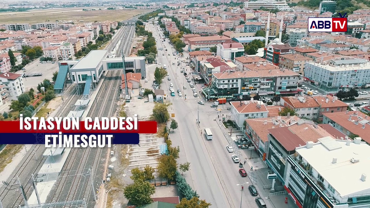 BAŞKAN YAVAŞ ETİMESGUTLULARA VERDİĞİ SÖZÜ TUTUYOR; İSTASYON CADDESİ&#39;NE İLK KAZMA VURULDU